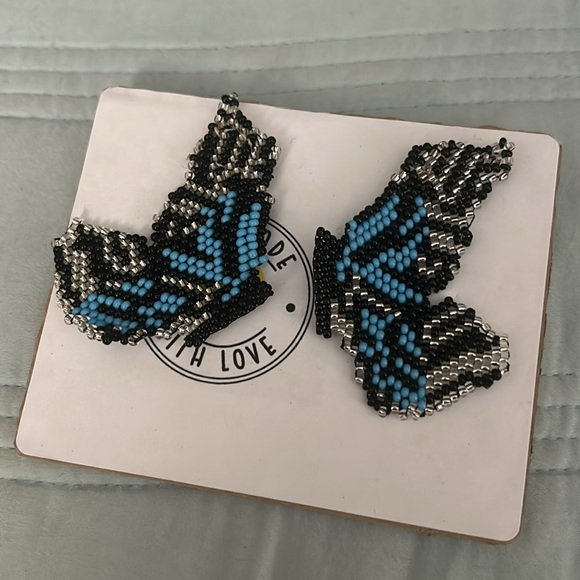 Blue half Butterflies Beaded Stud Seed Bead Earrings - Picture 3 of 8